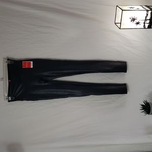 SPANX by Sara Blakely {S}